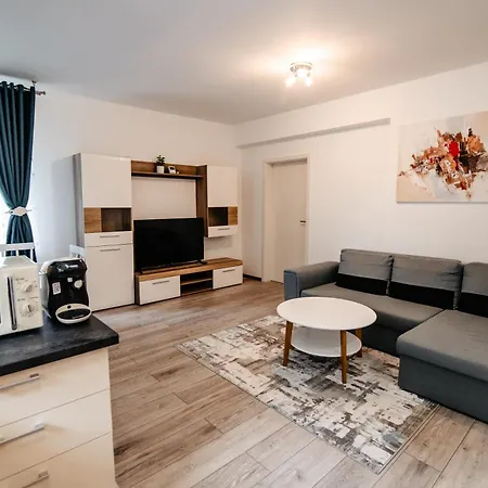 Cosmo Mountain Escape W. Private Parking Apartament