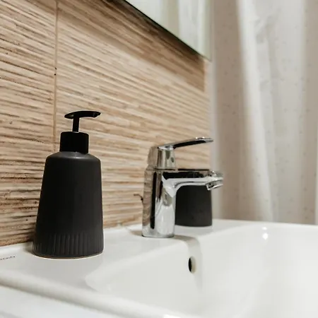 Cosmo Mountain Escape W. Private Parking Apartament